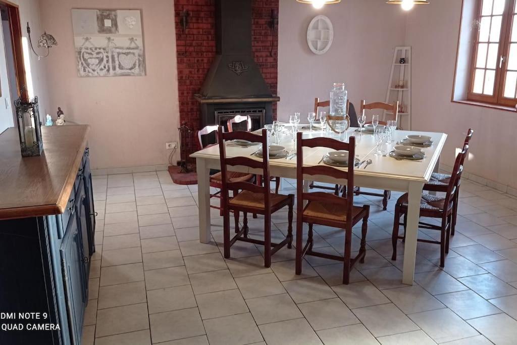 Gannay-sur-Loire Maison De Ferme Au Calme Jusqu'A 10 Personnes מראה חיצוני תמונה